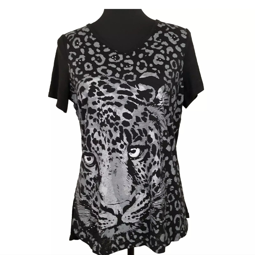 DG2 Diane Gilman Leopard Animal Print Tee Women's Size Medium Embellished Black